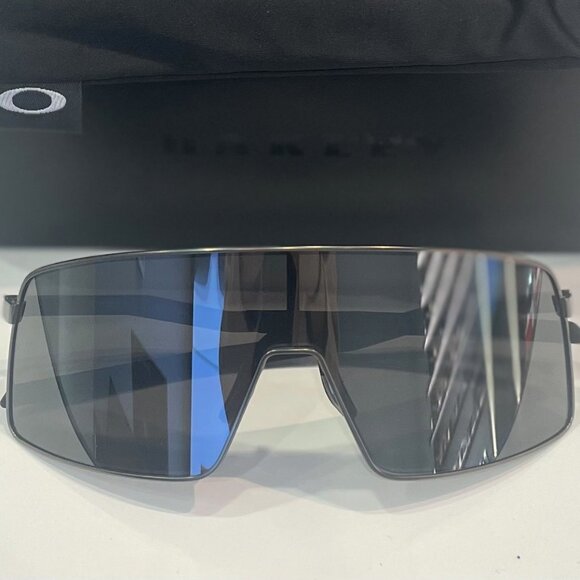 New Oakley (OO6013) Sutro Ti Shield Sunglasses